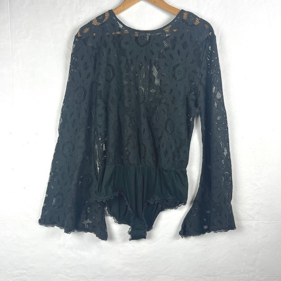 Free People Better With Time Black Lace Bell Sleeve Bodysuit Top Medium - Picture 3 of 7